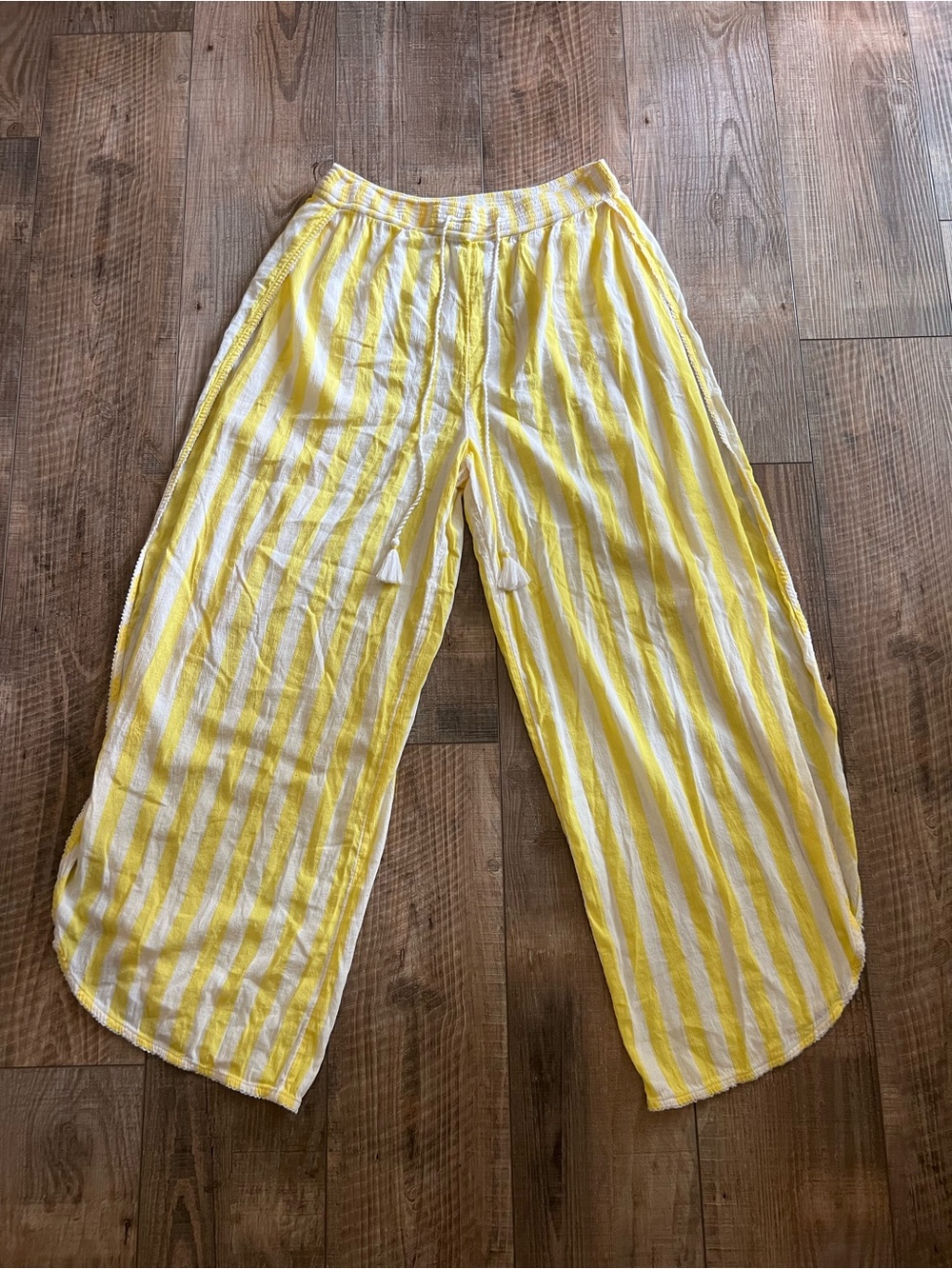 Abercrombie & Fitch Yellow and White Striped Drawstring Pants